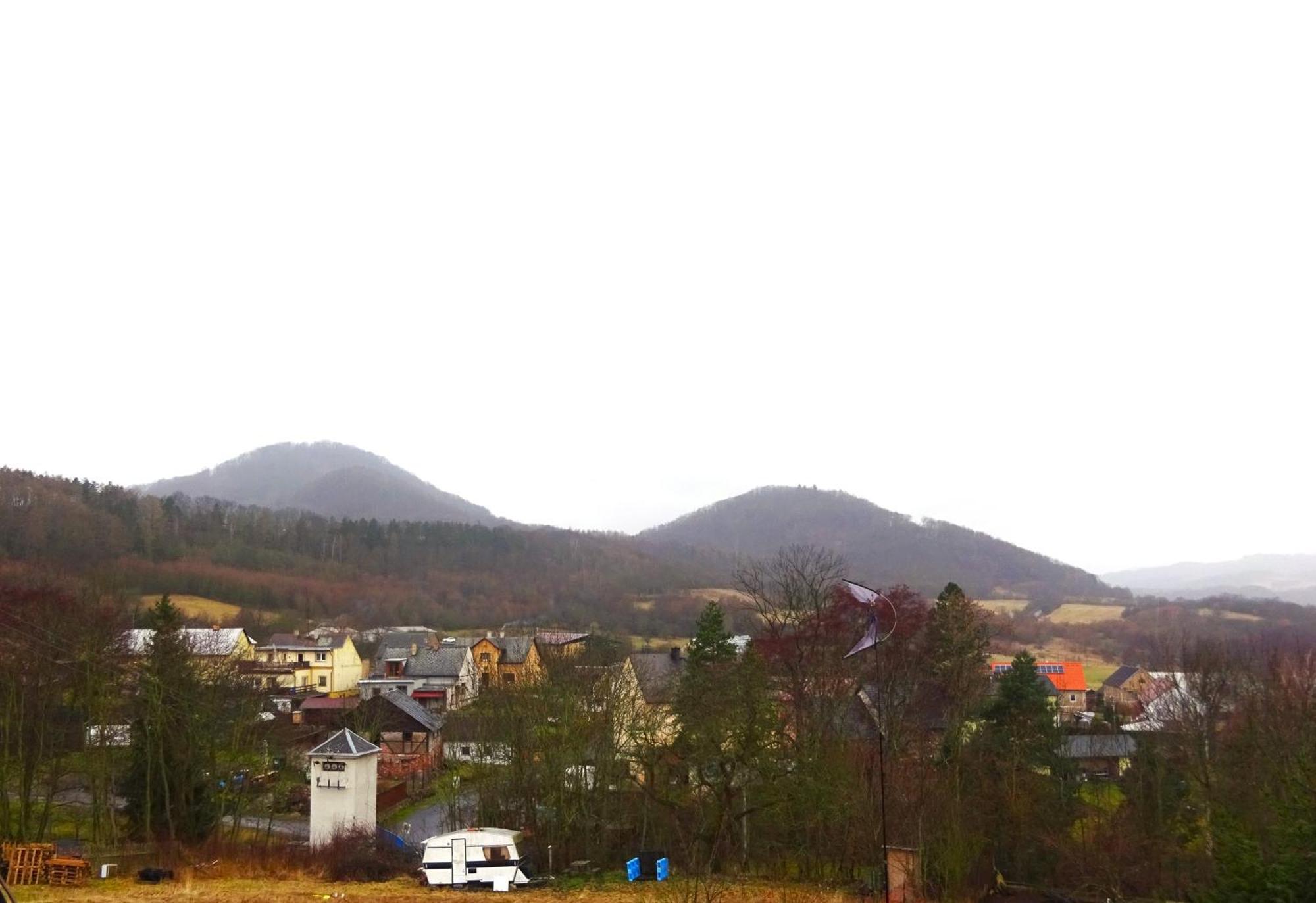 Klášterec nad Ohří Pension Vyhlidka מראה חיצוני תמונה